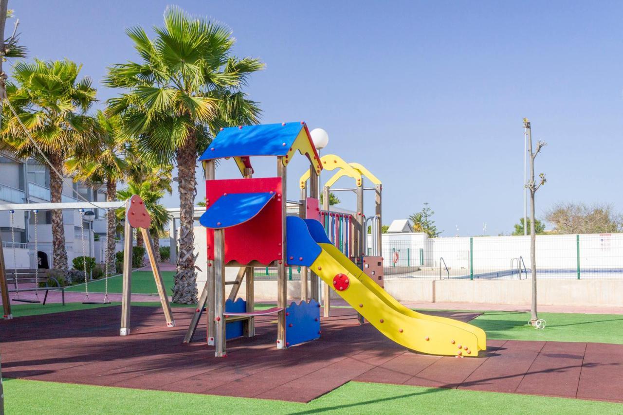 Bungalow Pink Garden Orihuela Exterior photo