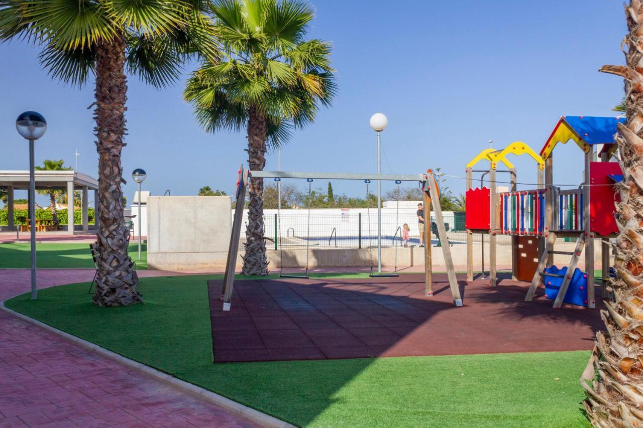 Bungalow Pink Garden Orihuela Exterior photo