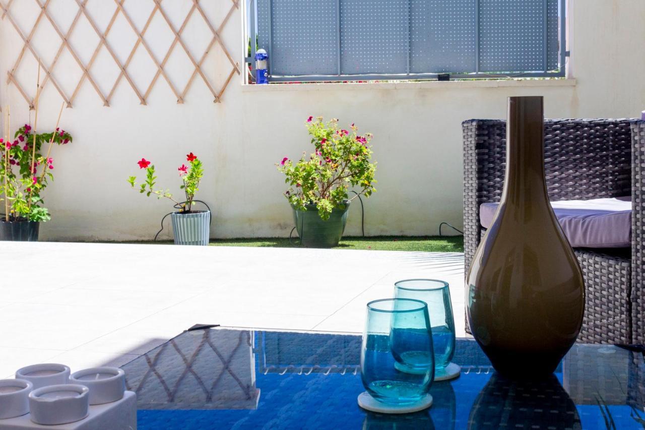 Bungalow Pink Garden Orihuela Exterior photo