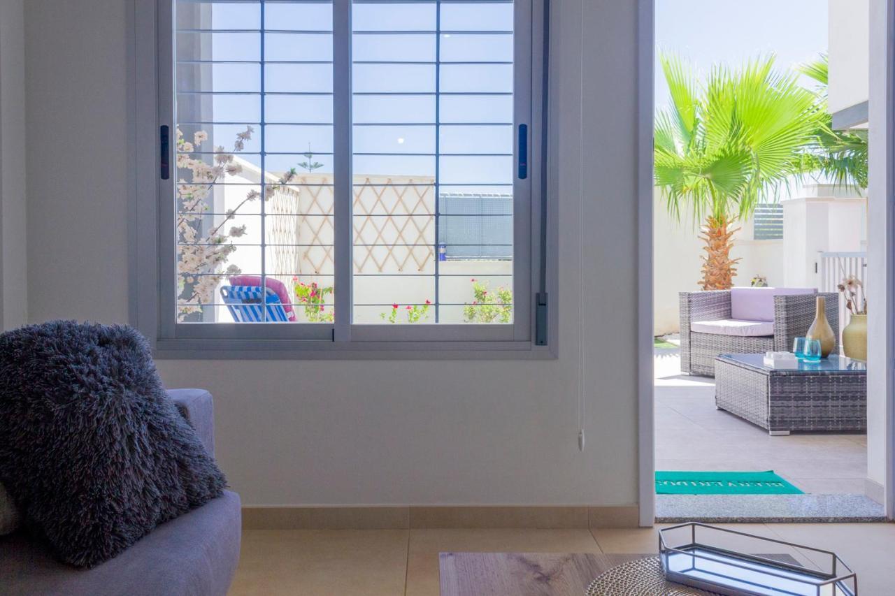 Bungalow Pink Garden Orihuela Exterior photo