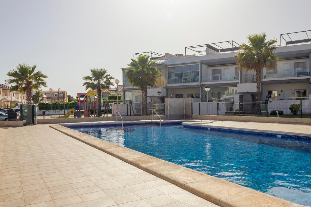Bungalow Pink Garden Orihuela Exterior photo