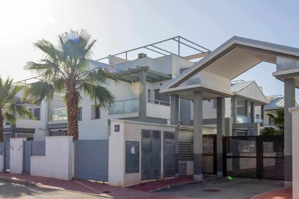 Bungalow Pink Garden Orihuela Exterior photo